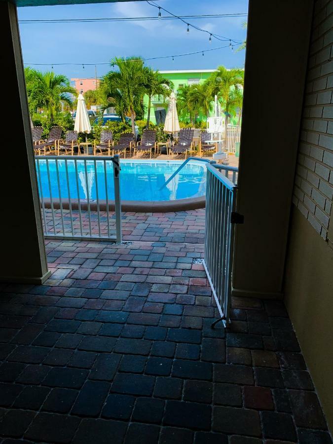 Sta N Pla Motel Clearwater Beach Exteriör bild